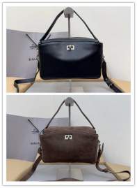 Picture of Balenciaga Handbags _SKUfw216210561fw